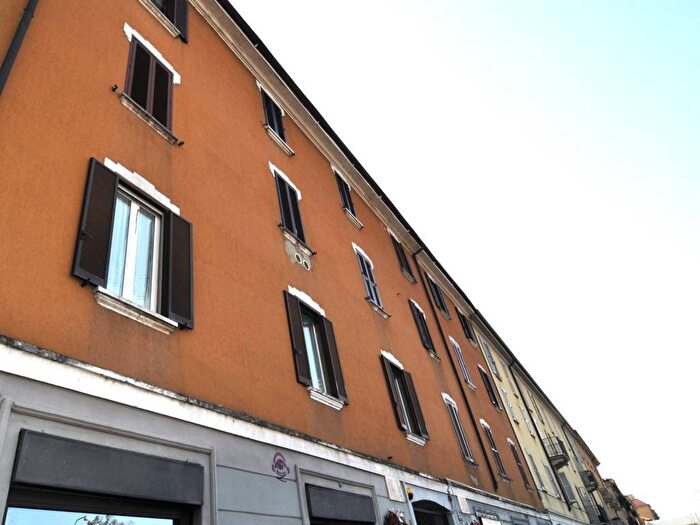Appartamento in vendita in Via Lodovico il Moro, Barona, Milano