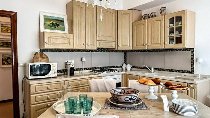 Casa con 6 locali in vendita in Via Ferriato, Patti