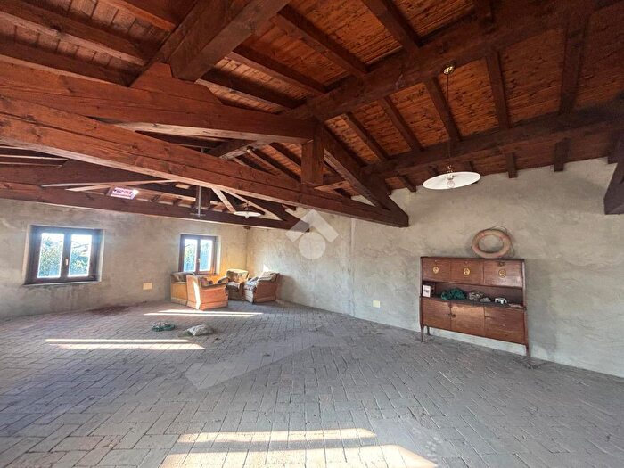 Appartamento trilocale in vendita in Via Vicinato, Caravaggio