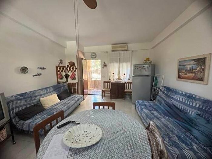 Appartamento bilocale in vendita in Via Porticato, Giardini Naxos