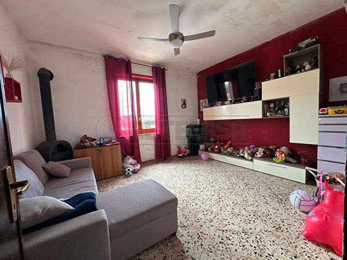 Casa con 6 locali in vendita in Marsala
