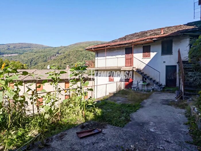 Appartamento trilocale in vendita in Via Giacomo Matteotti, Curiglia Con Monteviasco