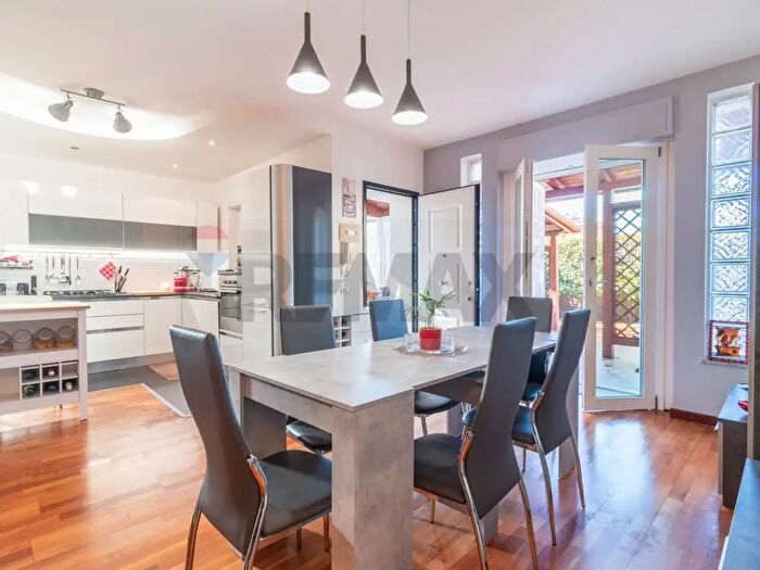 Appartamento trilocale in vendita in Via Verrocchio, Viterbo