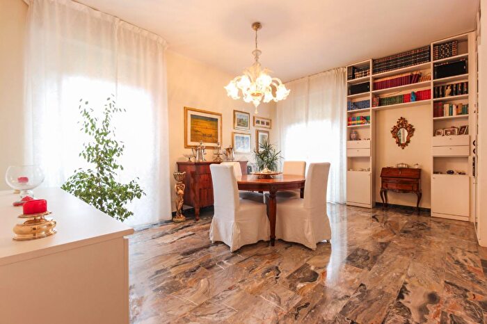 Appartamento con 6 locali in vendita in Via Turati, Castenaso