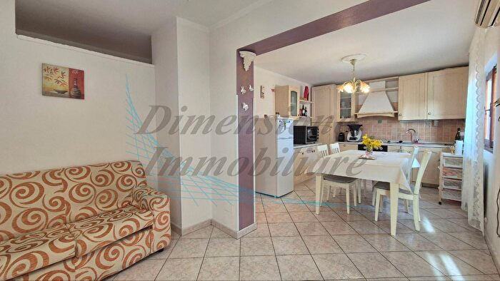 Appartamento trilocale in vendita in Via di Serragrande, Rosignano Marittimo