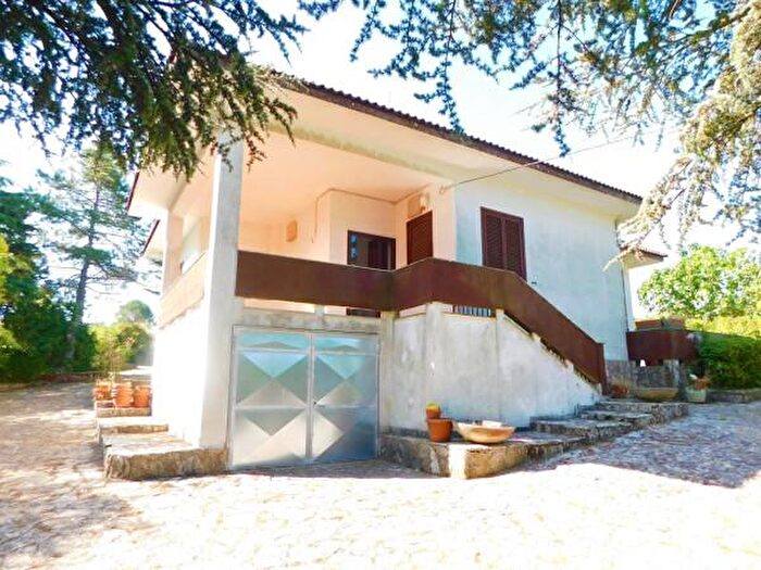 Casa quadrilocale in vendita in Contrada TrasconiChiancone, Martina Franca