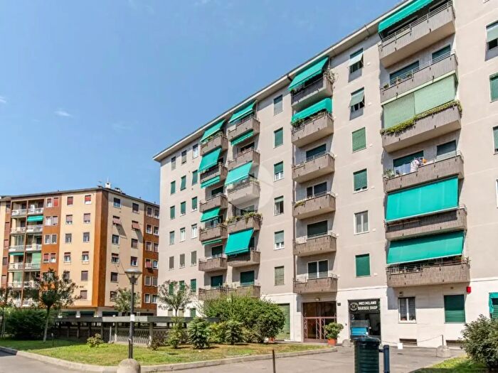 Appartamento trilocale in vendita in Via Privata Martiri Triestini, Milano