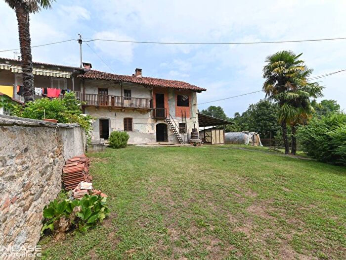 Casa con 6 locali in vendita in Strada Cesani Granero, Bricherasio