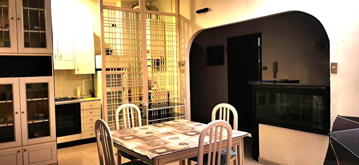 Appartamento trilocale in affitto in Via Cilea, Varazze