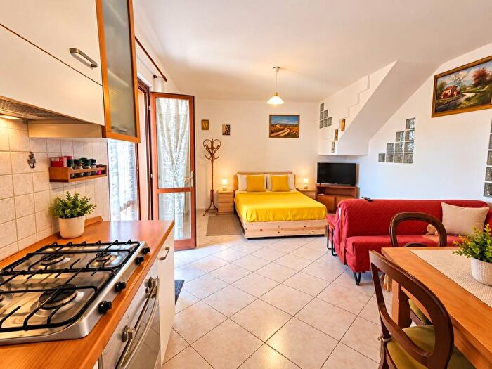 Appartamento monolocale in affitto in Via Marino Bizzarri, Isola Sacra, Fiumicino