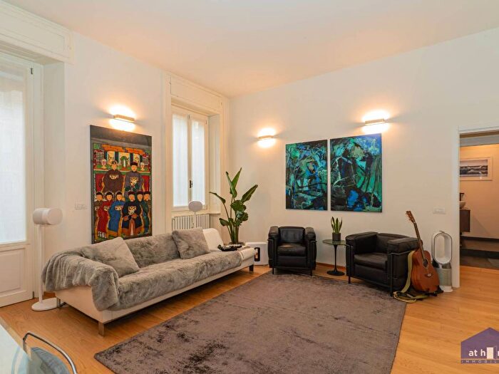 Appartamento bilocale in affitto in Via Giuseppe Compagnoni, Plebisciti Susa, Milano