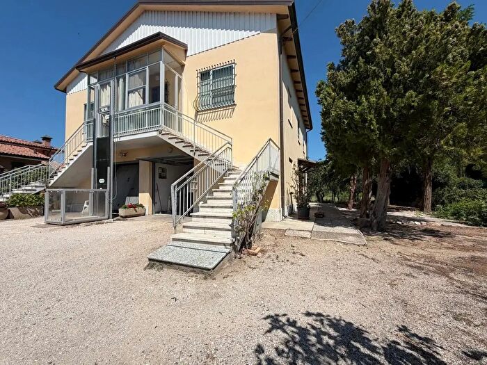 Casa trilocale in vendita in Via Patrignani, Santarcangelo Di Romagna