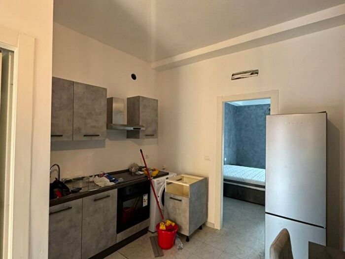 Appartamento bilocale in affitto in Via Santa Rita da Cascia, Famagosta, Milano