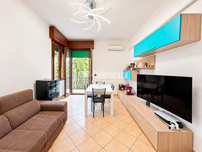 Appartamento quadrilocale in vendita in Via Pinturicchio, Bologna
