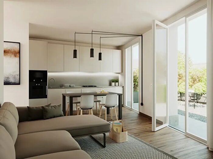 Appartamento bilocale in vendita in Via Fontana, Valmadrera