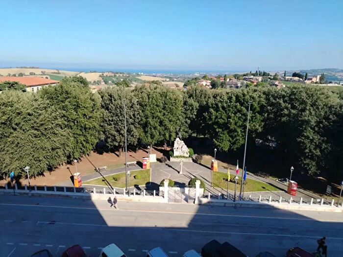 Appartamento trilocale in vendita in Via Fratelli Rosselli, Mondolfo