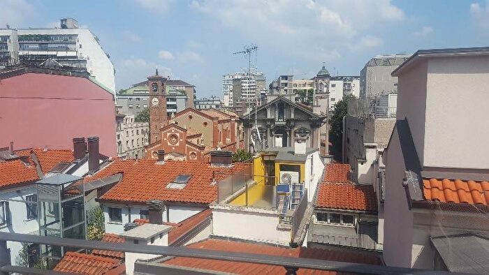 Appartamento con 5 locali in affitto in Via Crocefisso, Carrobbio, Milano