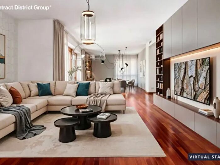 Appartamento con 5 locali in vendita in Via Giuseppe Frua, Milano