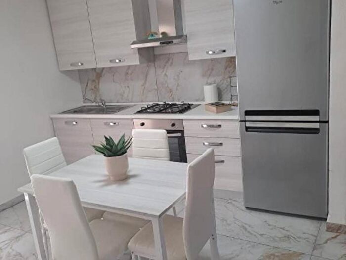 Appartamento trilocale in affitto in Via Torretta, Canzo