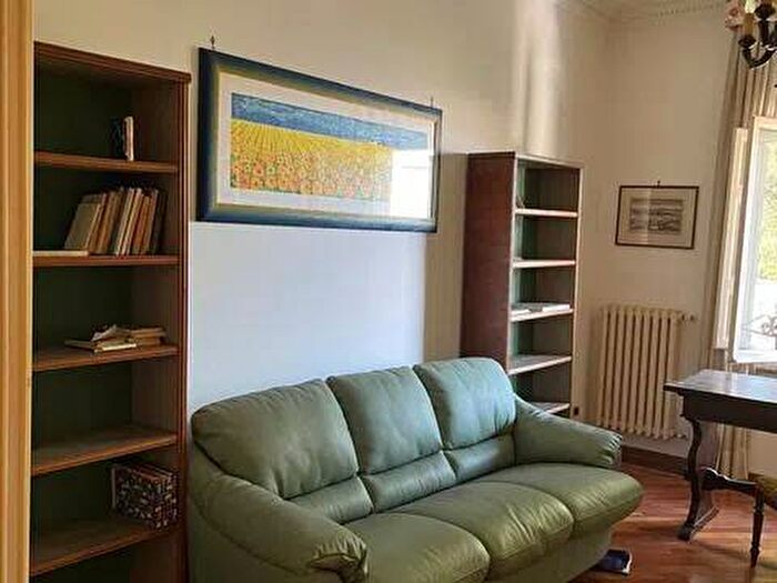 Casa con 6 locali in affitto in Viale Giacomo Matteotti, Stazione Via Roma, Grosseto