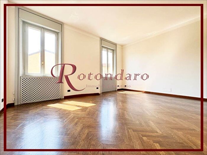 Appartamento trilocale in affitto in Via G Leopardi, Vincenzo Monti, Milano