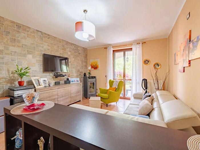 Appartamento quadrilocale in vendita in Via Giuseppe Cominetti, Salasco