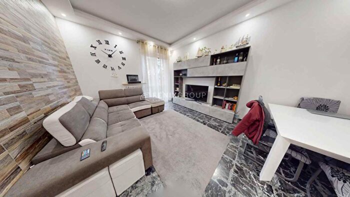 Appartamento trilocale in vendita in Via Emilia, Bernareggio