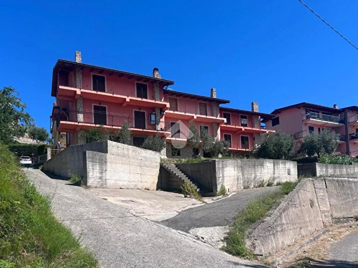 Casa con 6 locali in vendita in Via Jose Maria Escrivà, Cerisano
