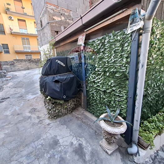 Casa bilocale in vendita in Via Pastrengo, Catania