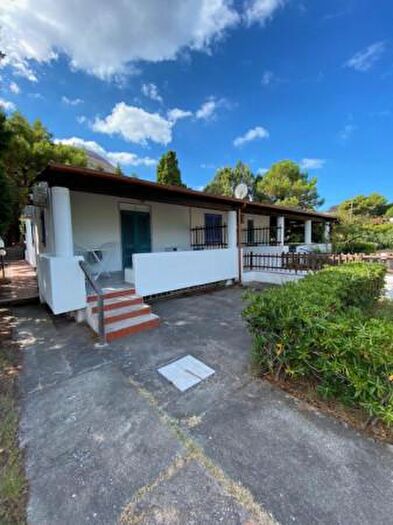 Appartamento con 10 locali in vendita in Strada Comunale Porto Ponente, Lipari