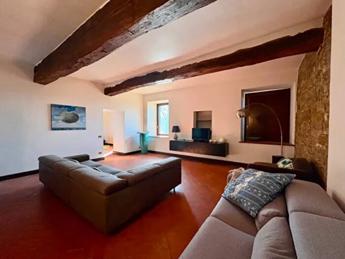 Casa con 6 locali in vendita in Carpaneto Piacentino