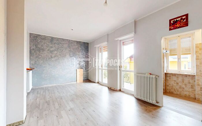 Appartamento trilocale in vendita in Viale dei Tigli, Bruino