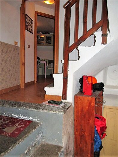 Casa con 7 locali in vendita in Lanzada