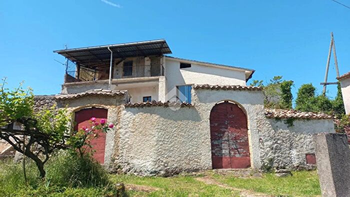 Casa con 17 locali in vendita in Via Contrada Marrone, Arpino