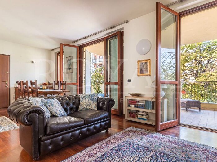 Appartamento trilocale in affitto in Via Fratelli Cairoli, San Carlo Stazione, Monza