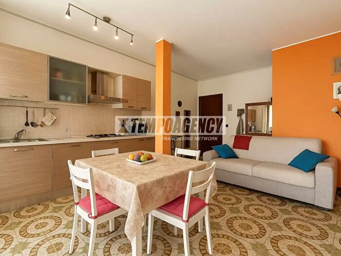 Appartamento bilocale in vendita in Via Monte Amiata, Rozzano