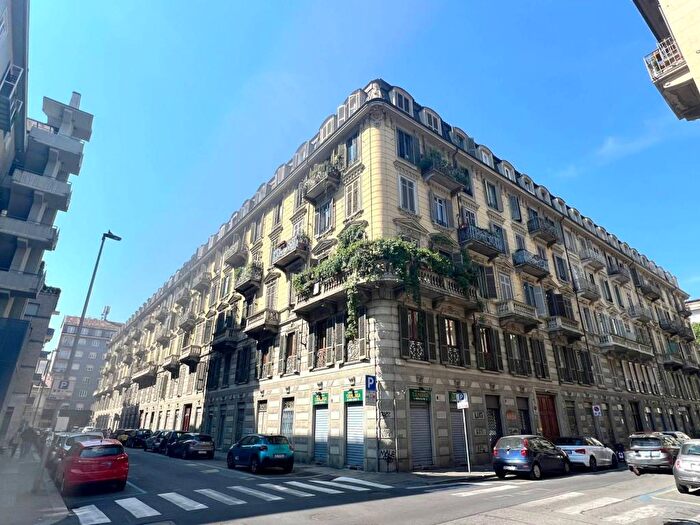 Appartamento trilocale in affitto in Via Principe Tommaso, San Salvario Dante, Torino