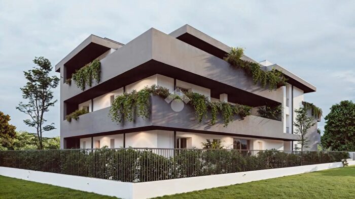 Appartamento quadrilocale in vendita in Via G Donizetti, Ponte San Nicolo