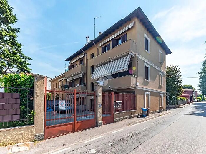 Appartamento trilocale in vendita in Via Gorizia, Lainate