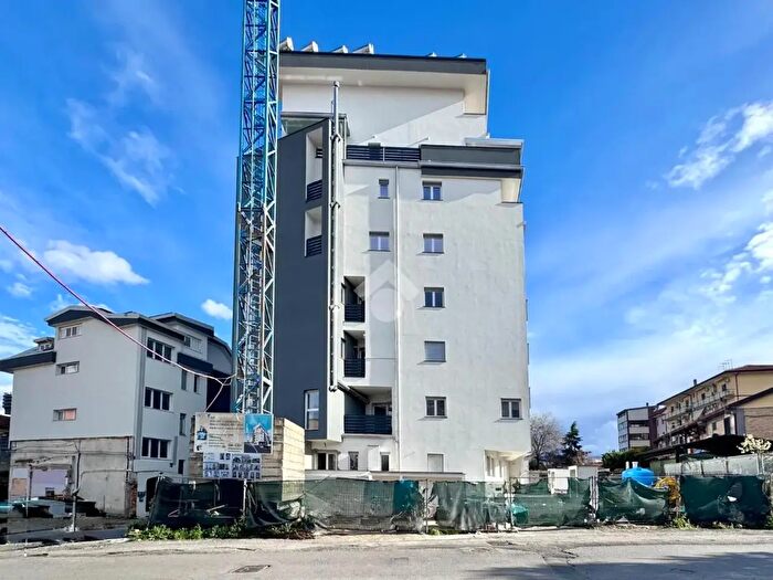 Appartamento bilocale in vendita in Via Bari, Rende