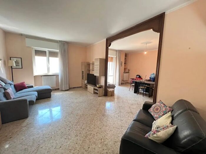 Appartamento quadrilocale in vendita in Viale Aldo Moro, Brindisi