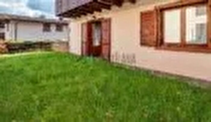 Appartamento bilocale in vendita in Castione Della Presolana