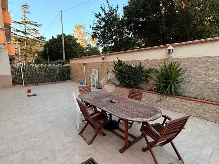 Appartamento trilocale in vendita in Vicolo Favorita, Ercolano