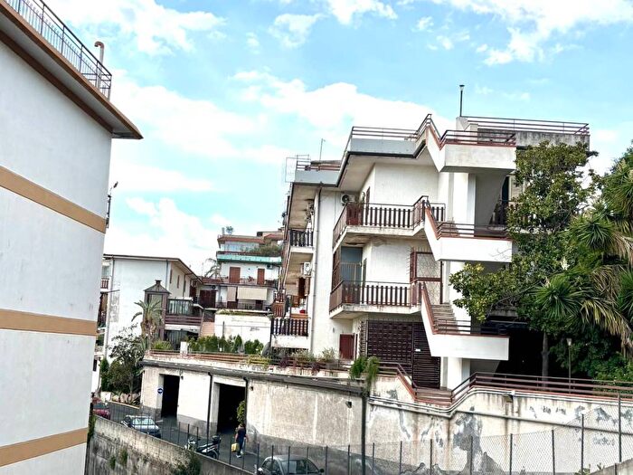 Appartamento trilocale in vendita in Viale Alexander Fleming, Cibali, Catania