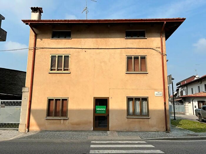 Casa con 5 locali in vendita in Via Montello, Lestizza
