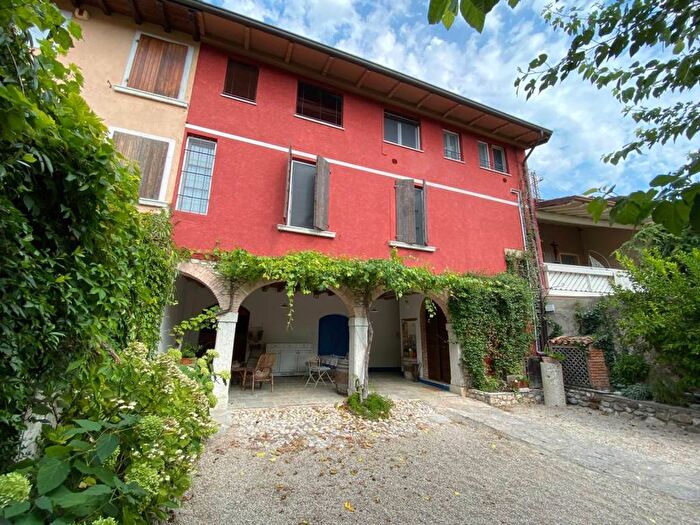 Appartamento bilocale in affitto in Pieve Vecchia Villaggio Sanghen, Manerba del Garda