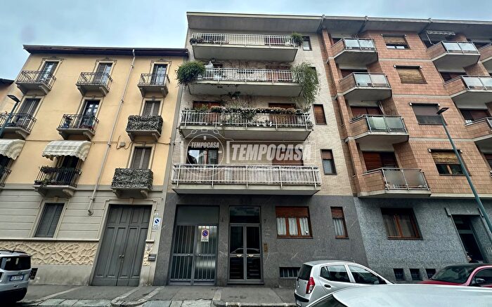 Appartamento quadrilocale in vendita in Via Vicoforte, Torino