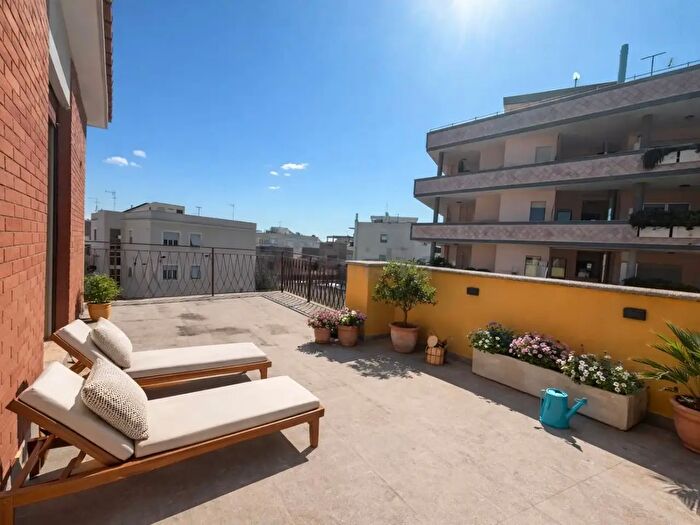 Appartamento trilocale in vendita in Via Monteverde, Nettuno