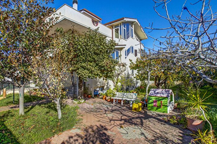 Appartamento trilocale in vendita in Via Budapest, Ladispoli