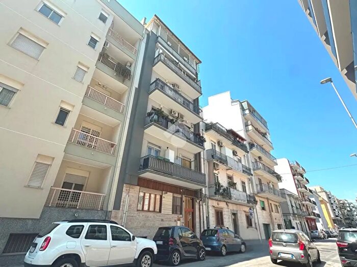 Appartamento quadrilocale in vendita in Via Chieffi, Barletta